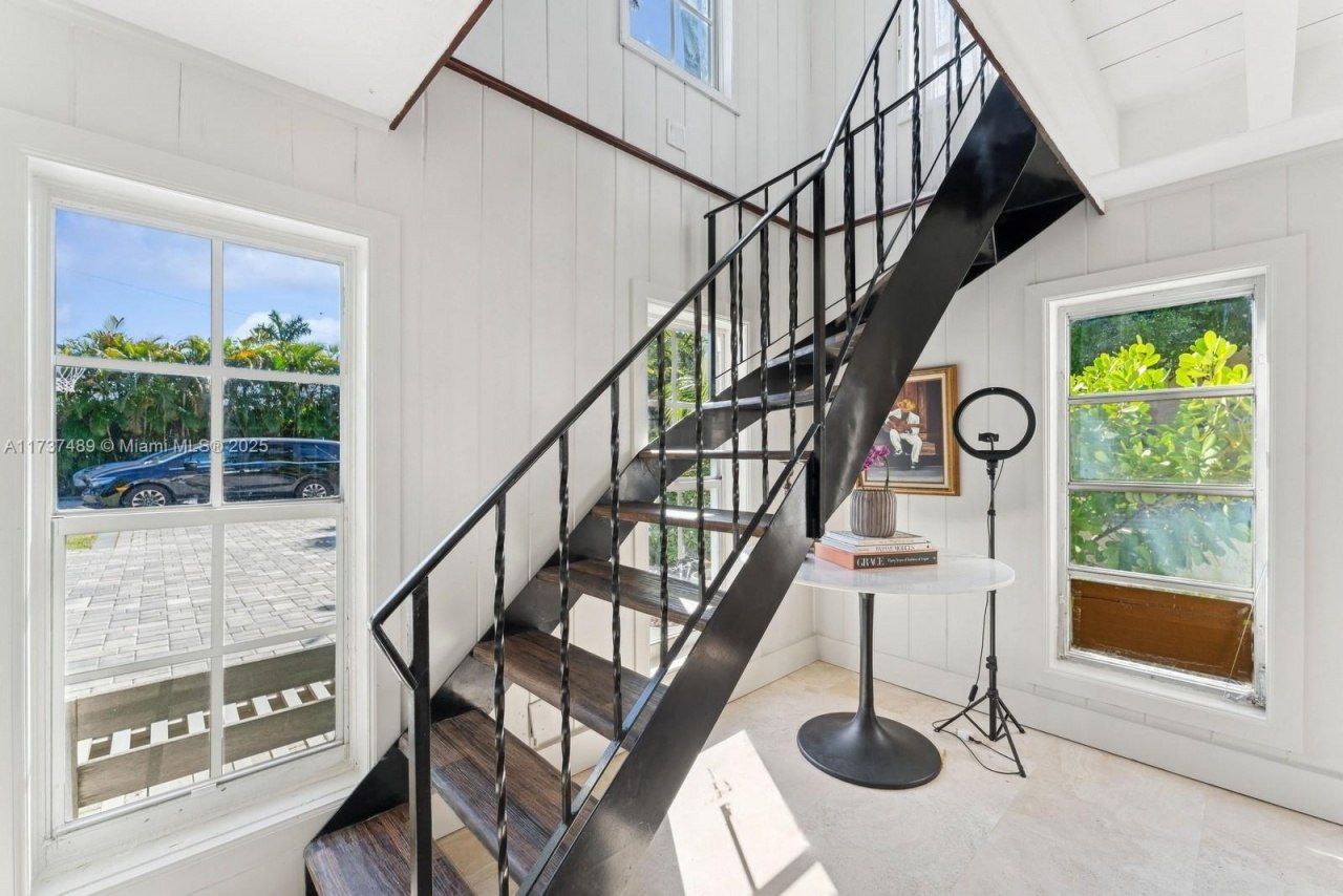 951 Buchanan St, Hollywood, FL 33019 Photo