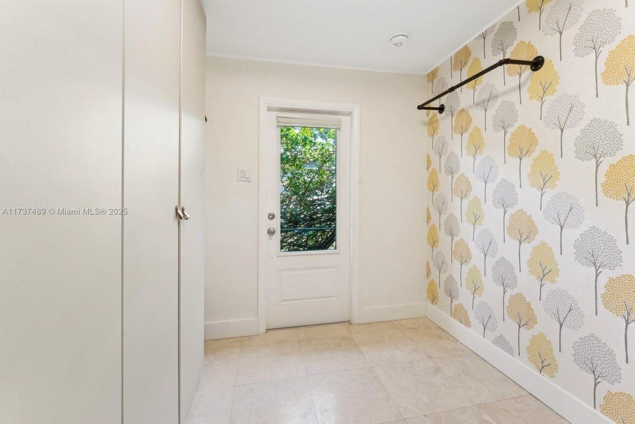 951 Buchanan St, Hollywood, FL 33019 Photo