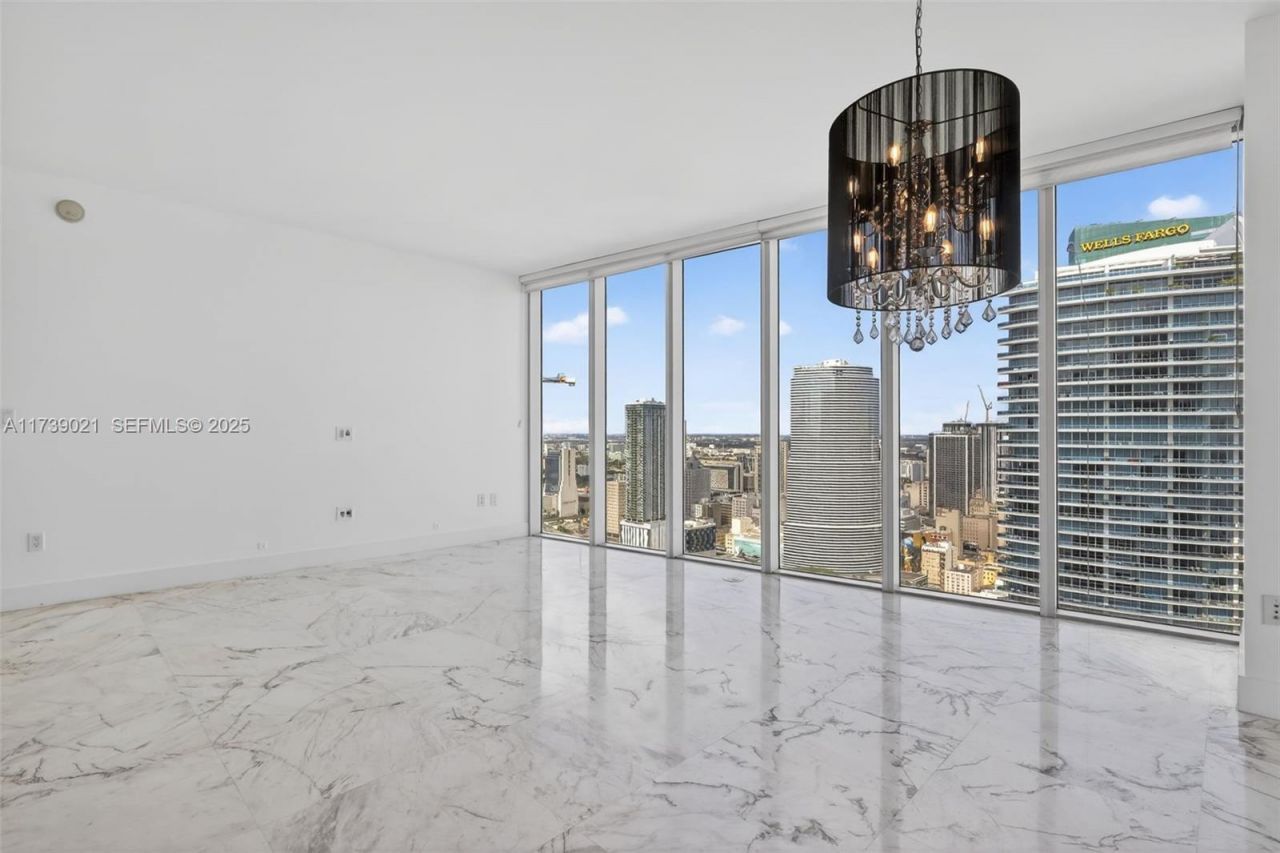 485 Brickell Ave, Unit 4402, Miami, FL 33131 Photo