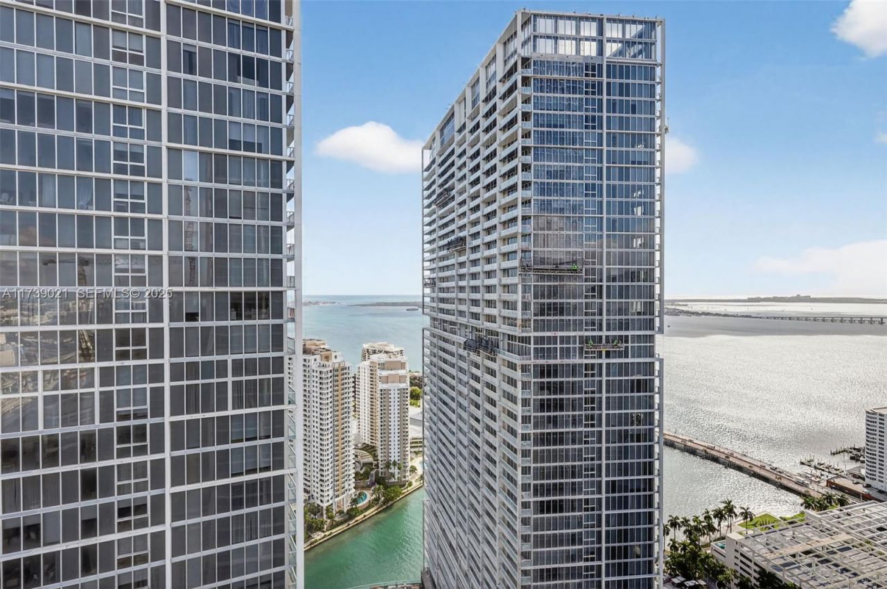 485 Brickell Ave, Unit 4402, Miami, FL 33131 Photo