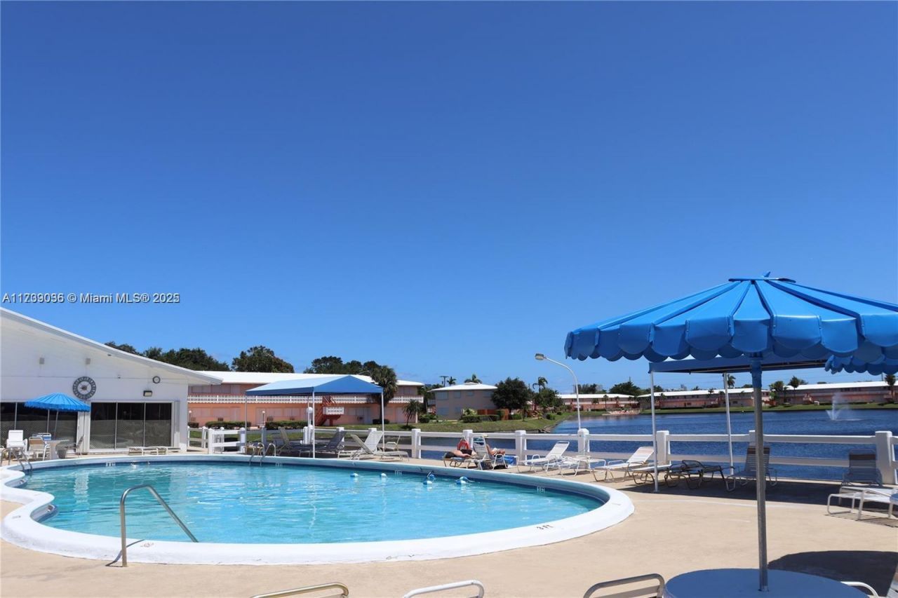 820 SW 11th Ave, Unit 14B, Hallandale Beach, FL 33009 Photo