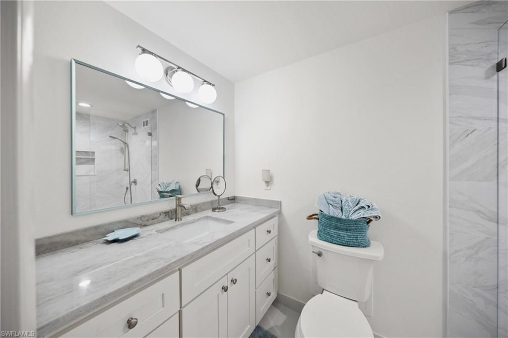 1212 Benjamin Franklin Dr, Unit 102, Sarasota, FL 34236 Photo
