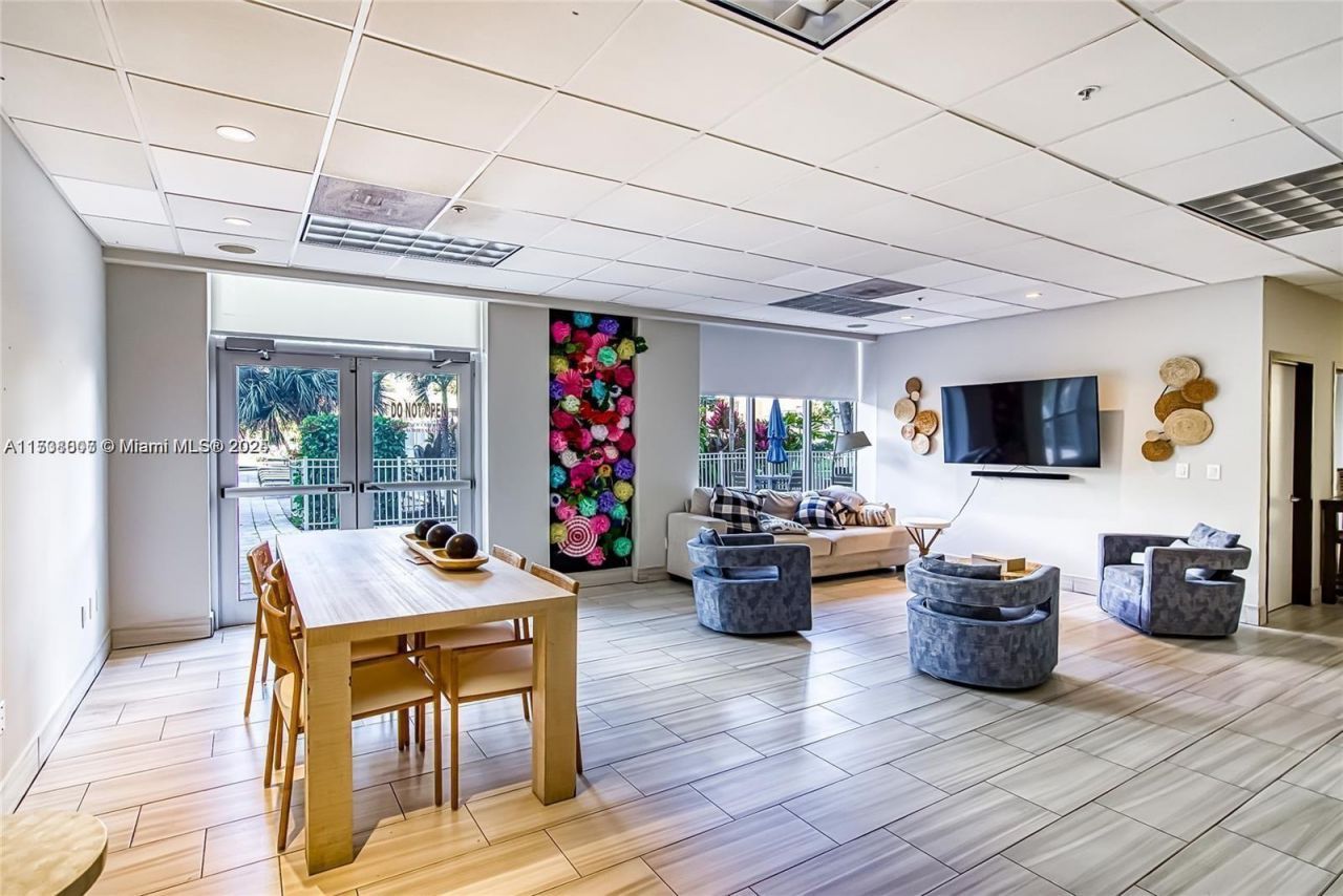 19390 Collins Ave, Unit 1510, Sunny Isles Beach, FL 33160 Photo