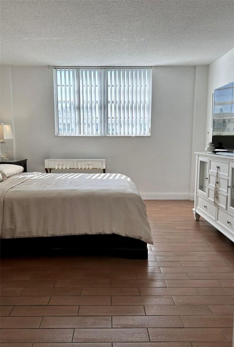 19390 Collins Ave, Unit 1510, Sunny Isles Beach, FL 33160 Photo