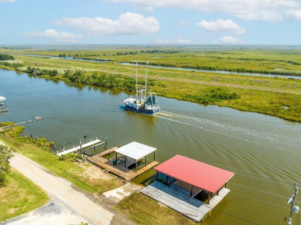 7242 Tou Lou Lou Ln, Chauvin, LA 70344