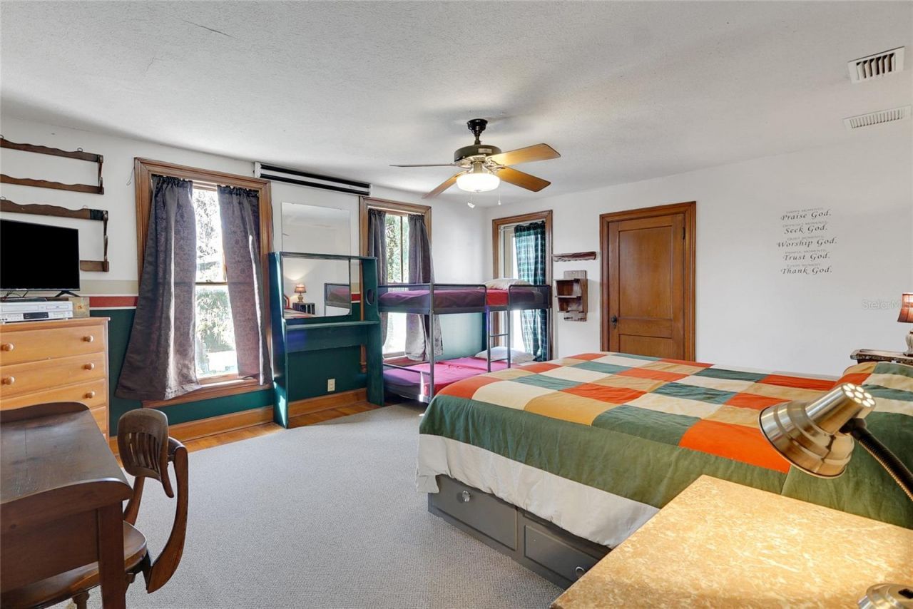 9210 County Road 48, Yalaha, FL 34797 Photo