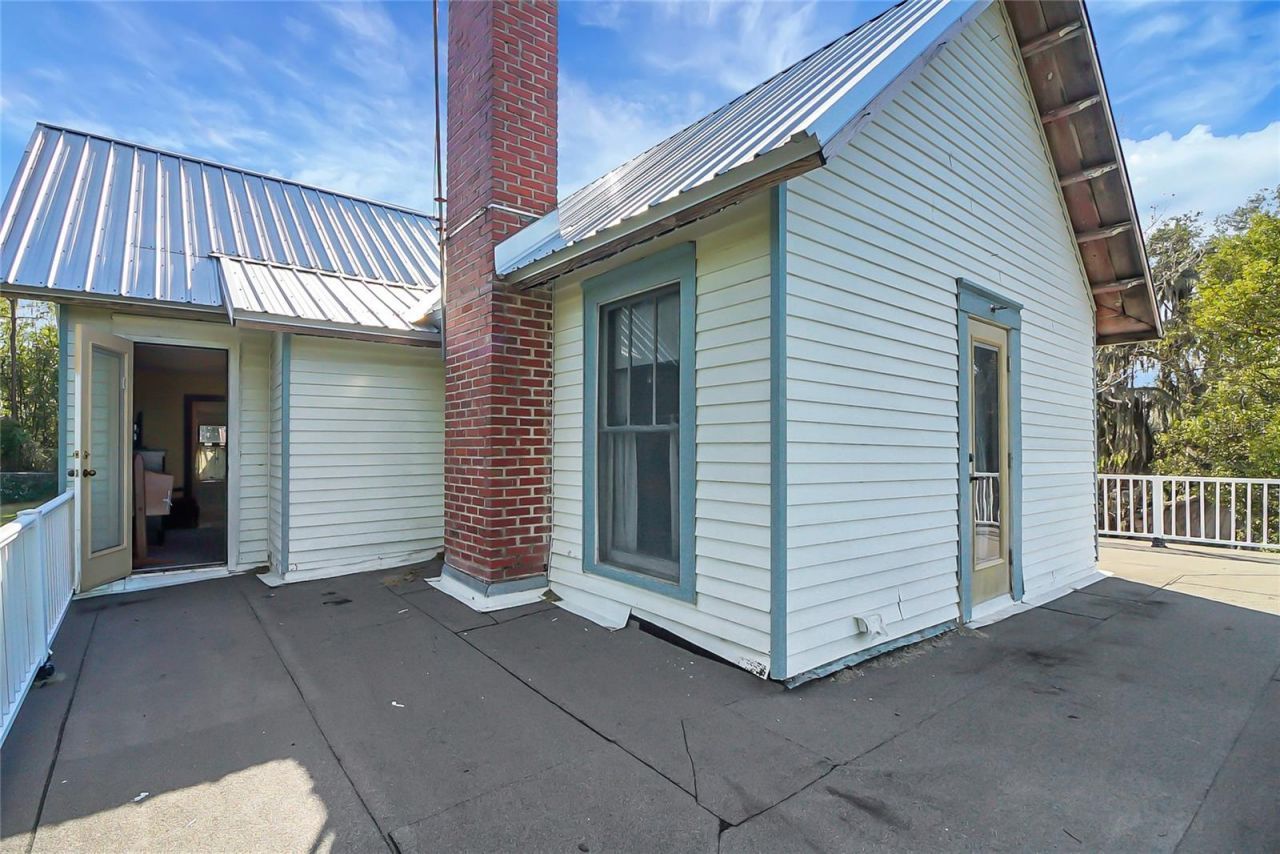 9210 County Road 48, Yalaha, FL 34797 Photo