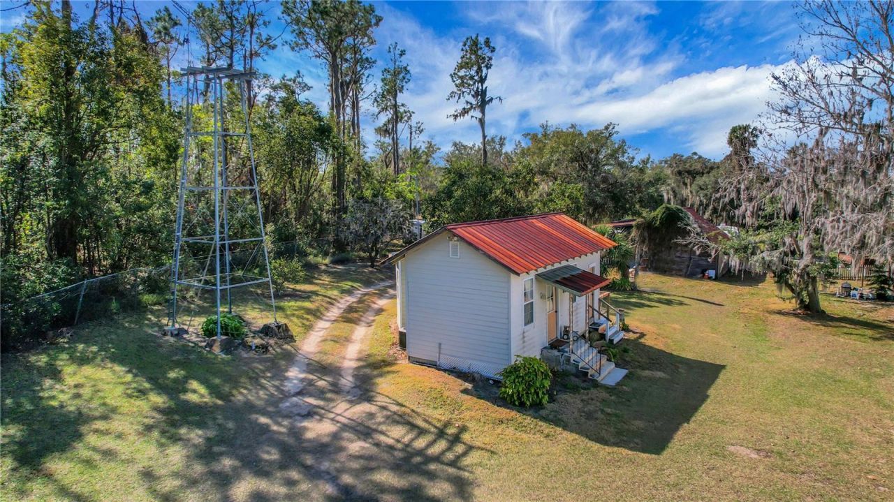 9210 County Road 48, Yalaha, FL 34797 Photo