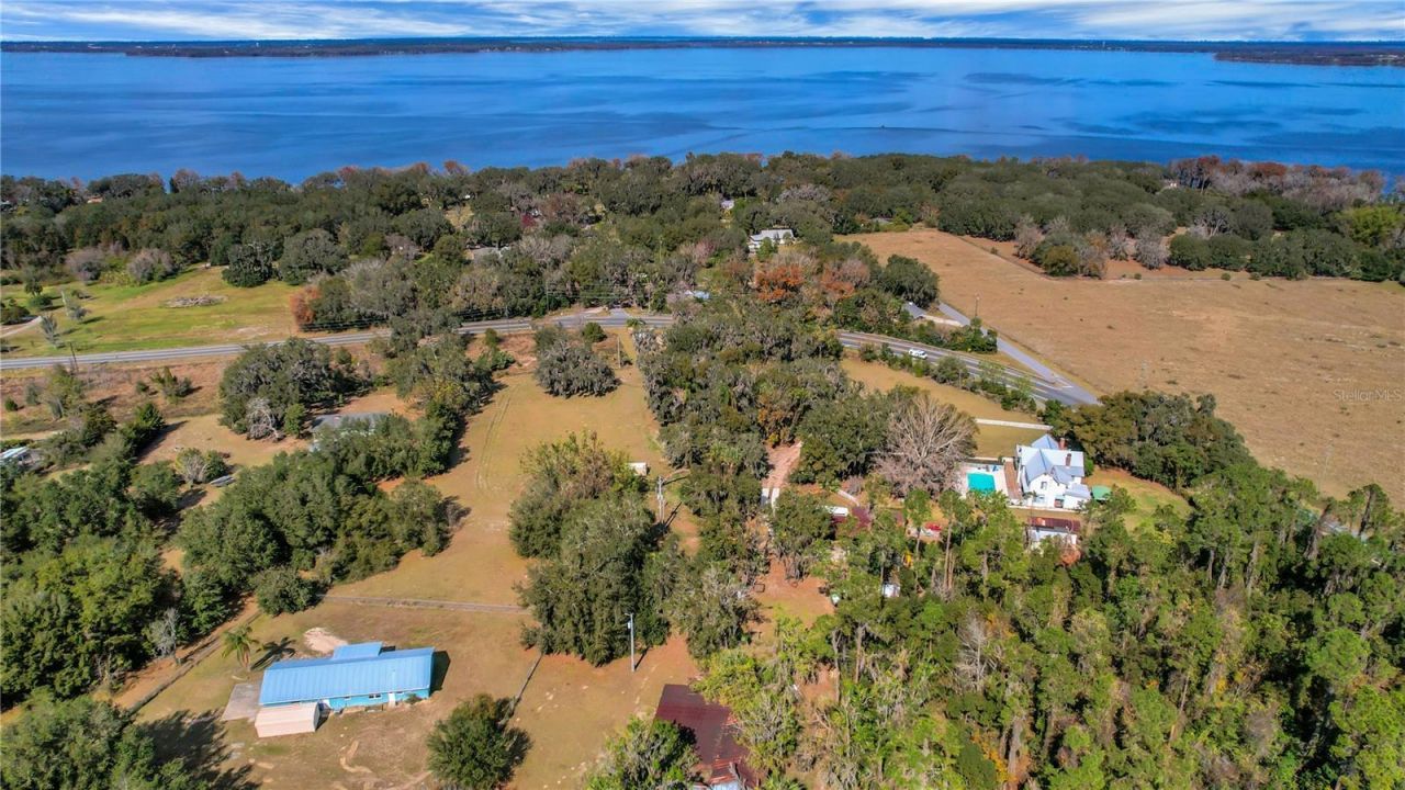 9210 County Road 48, Yalaha, FL 34797 Photo