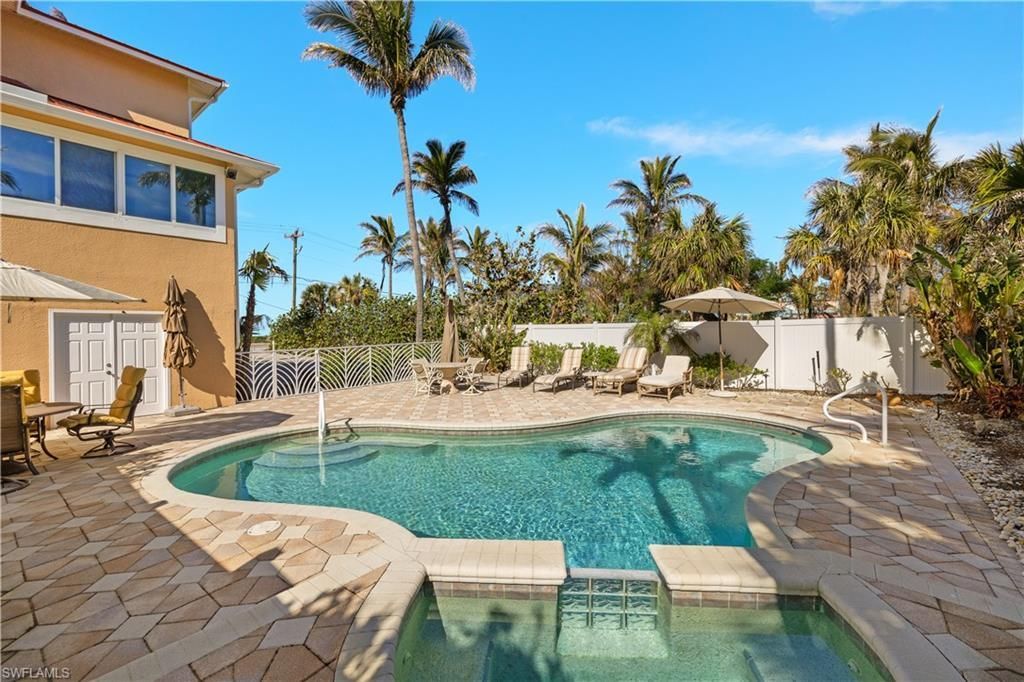 15899 Captiva Dr, Captiva, FL 33924 Photo