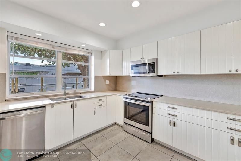 2390 SW 27th Te, Fort Lauderdale, FL 33312 Photo