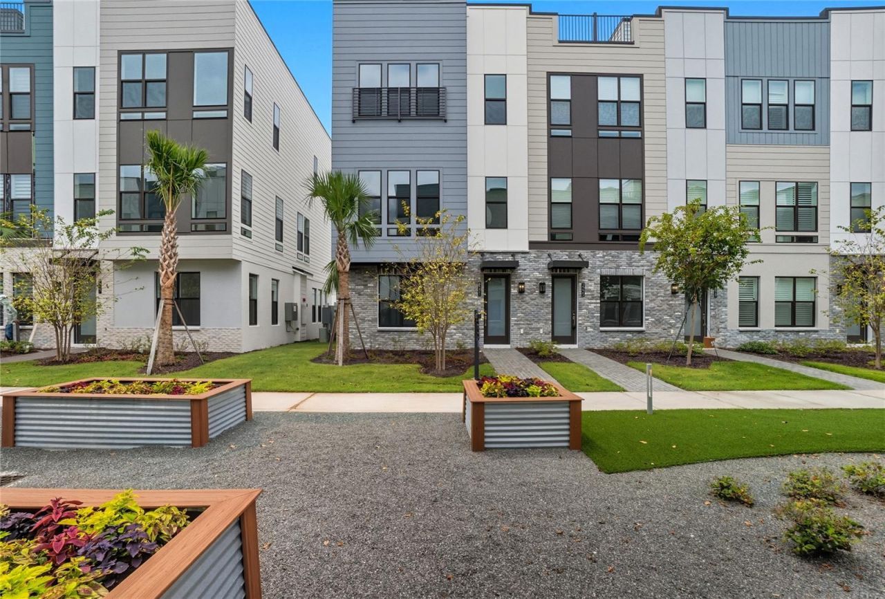 2221 Valentine Alley, Orlando, FL 32804 Main Photo