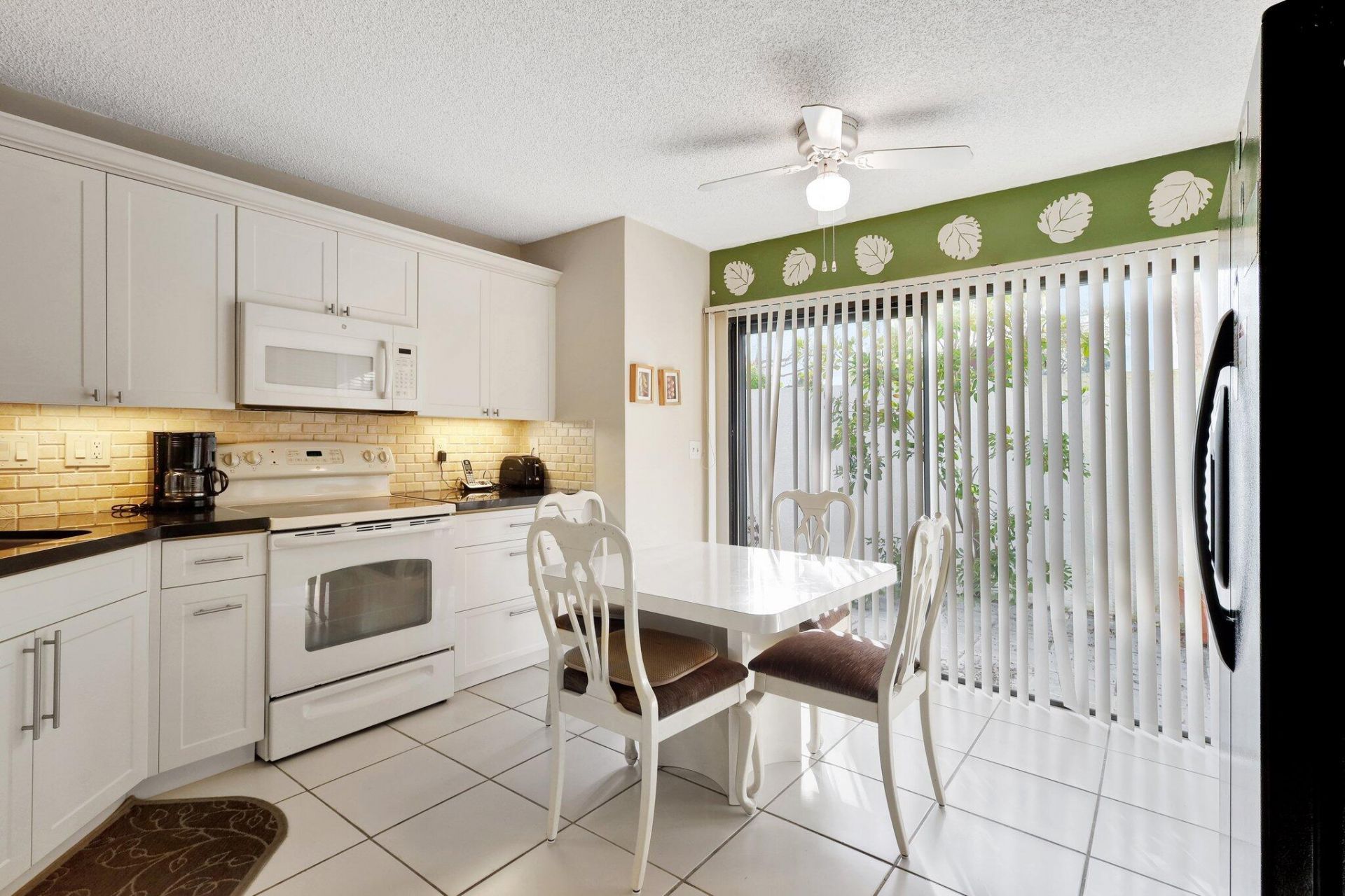 7449 Glendevon Lane, Unit 104, Delray Beach, FL 33446 Photo