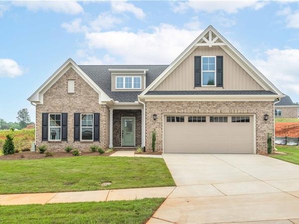 6017 Haywood Street, Clemmons, NC 27012