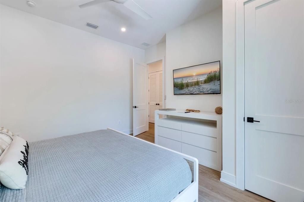 9407 Gulf Dr, Anna Maria, FL 34216 Photo