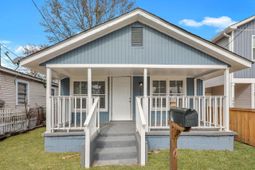 1984 Hugo Avenue photo 4