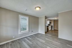 1984 Hugo Avenue photo 4