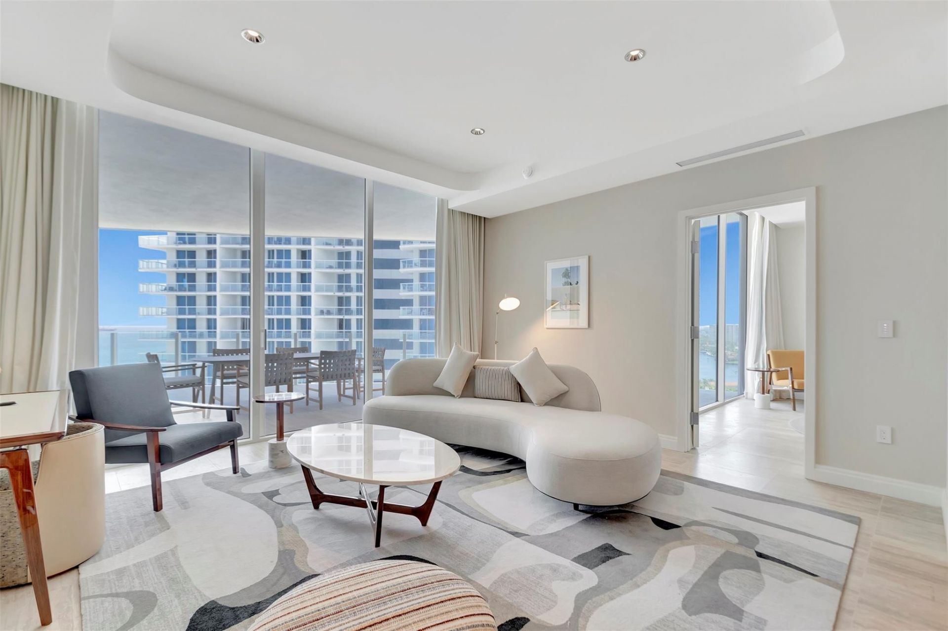 525 N Fort Lauderdale Beach Boulevard, Unit 1607, Fort Lauderdale, FL 33304 Photo