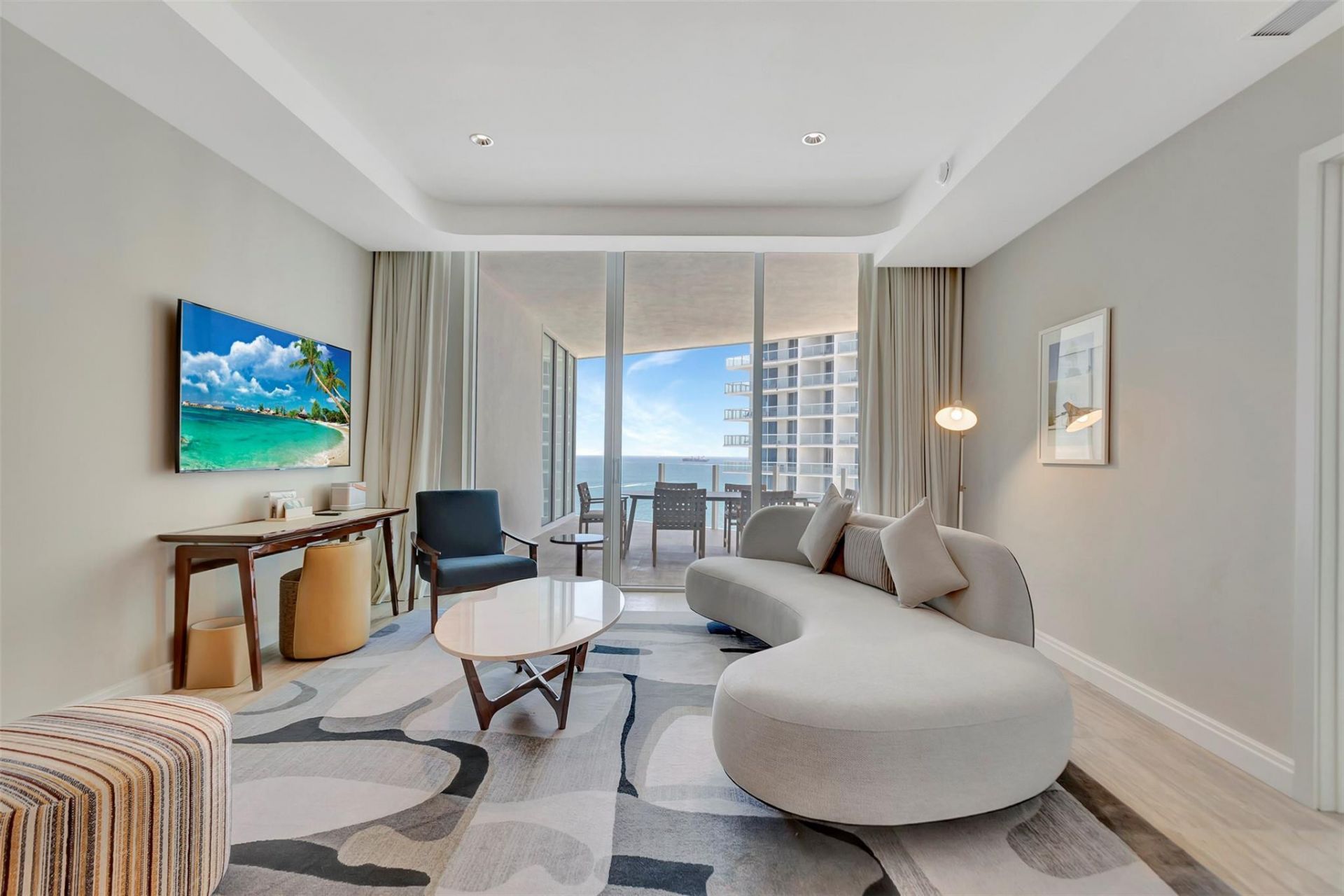 525 N Fort Lauderdale Beach Boulevard, Unit 1607, Fort Lauderdale, FL 33304 Photo