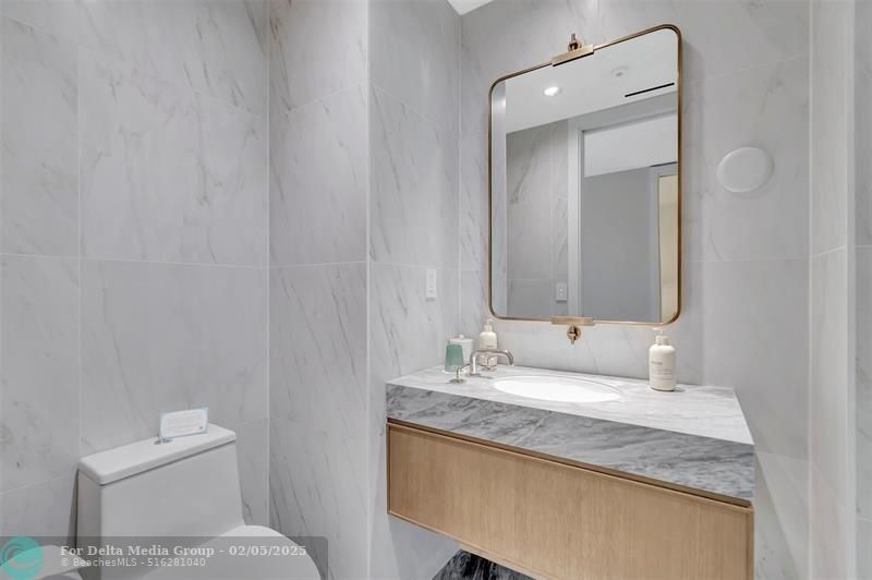 525 N Fort Lauderdale Beach Boulevard, Unit 1607, Fort Lauderdale, FL 33304 Photo