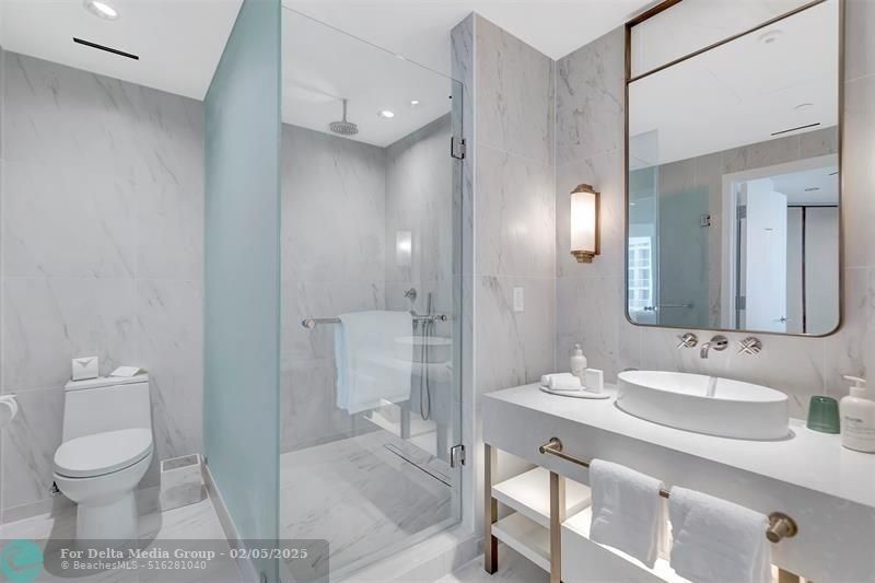 525 N Fort Lauderdale Beach Boulevard, Unit 1607, Fort Lauderdale, FL 33304 Photo