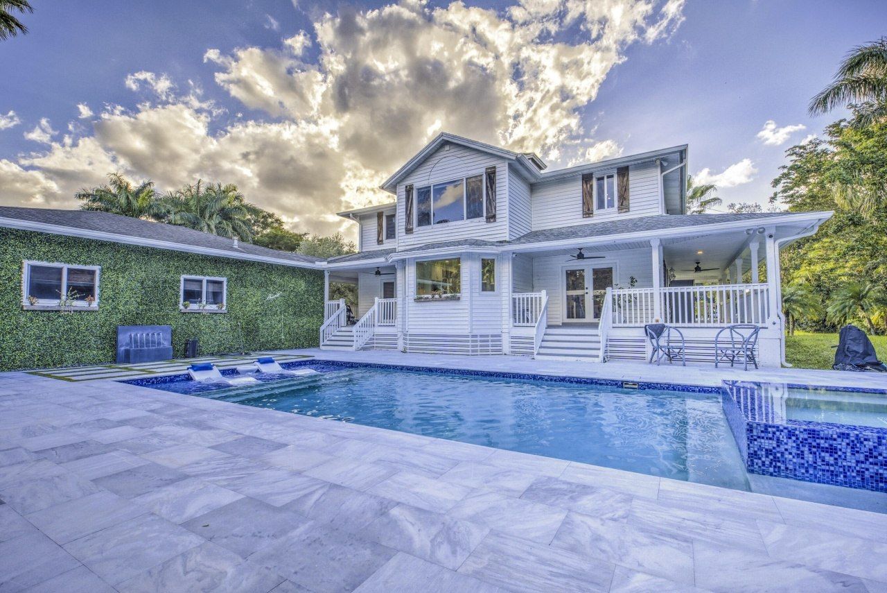 6402 SW 185th Way, Southwest Ranches, FL 33332 Photo