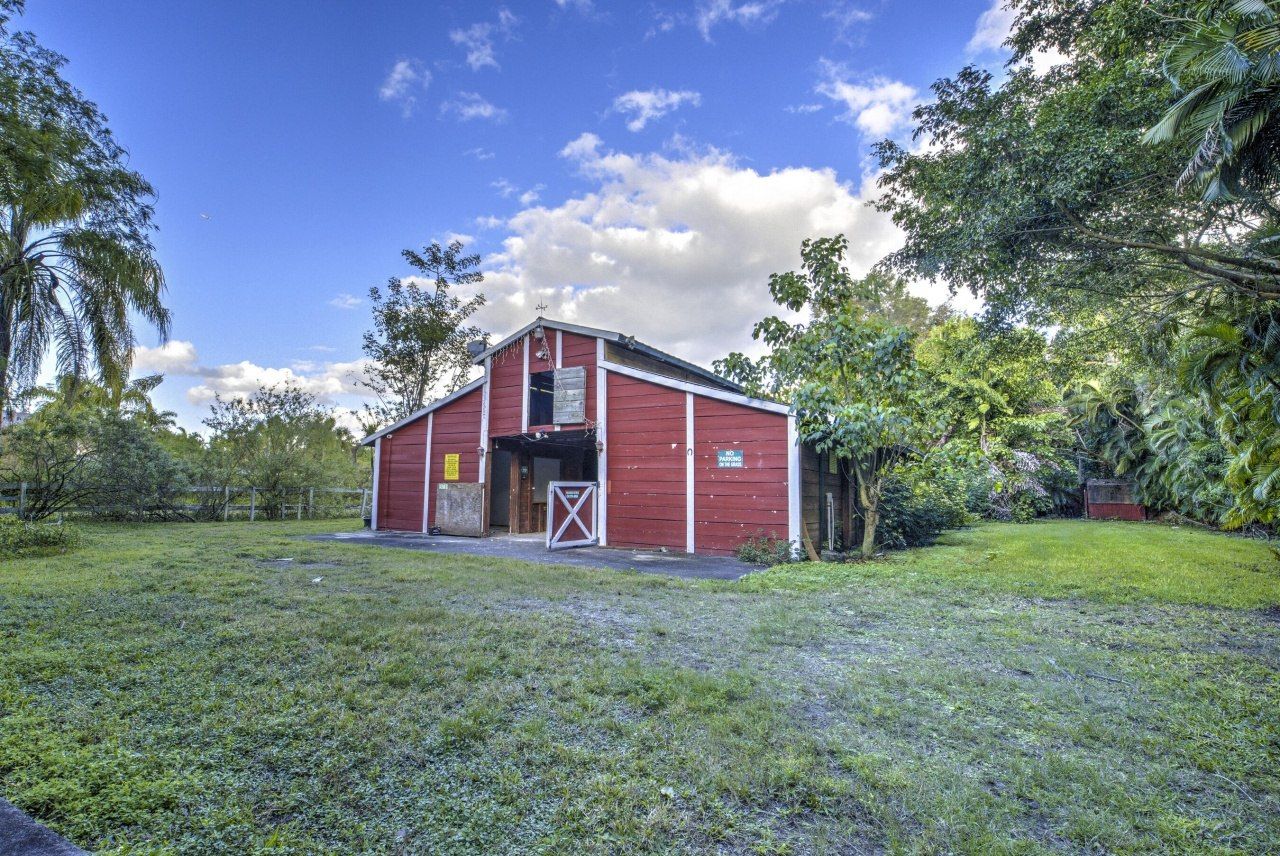 6402 SW 185th Way, Southwest Ranches, FL 33332 Photo