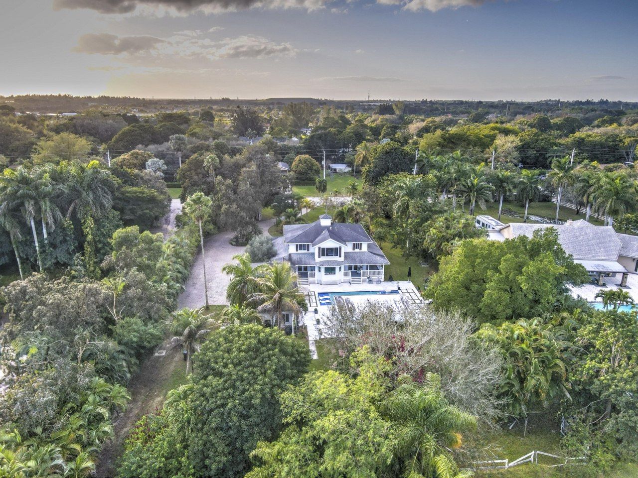 6402 SW 185th Way, Southwest Ranches, FL 33332 Photo