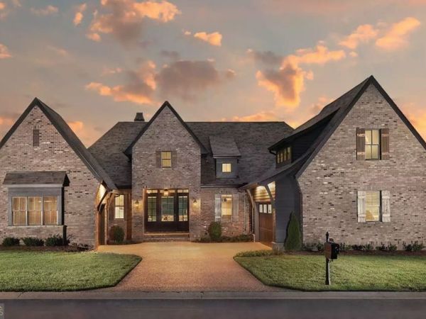 2655 Club Drive, Gainesville, GA 30506