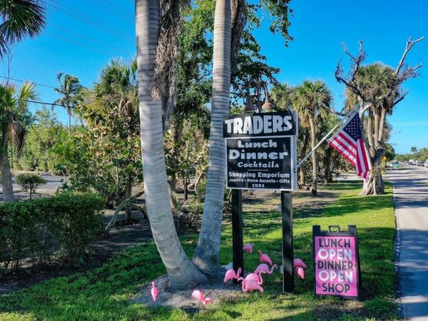 1551 Periwinkle Way, Sanibel, FL 33957