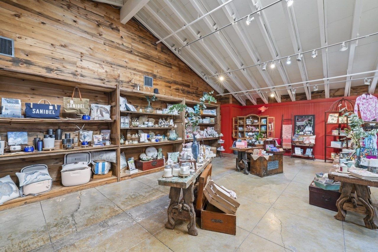 1551 Periwinkle Way, Sanibel, FL 33957 Photo