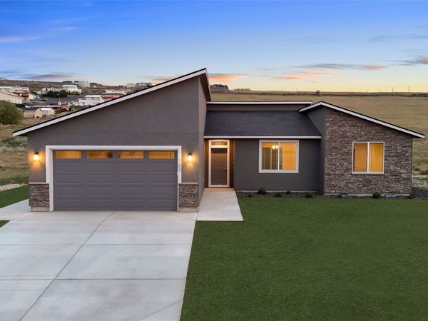 8383 Desert Greens Loop SE, Othello, WA 99344