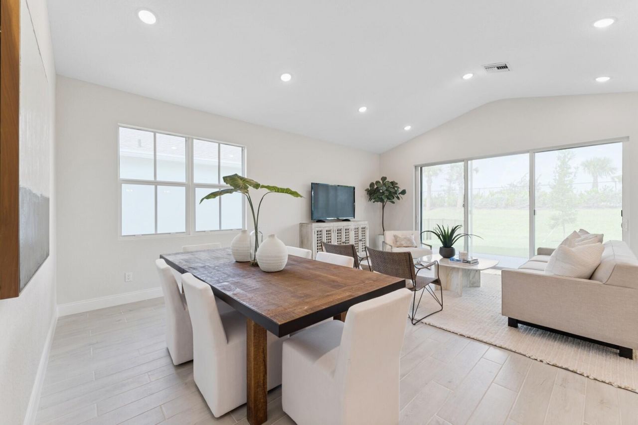 10443 NW Dreamweaver Road, Unit 8, Port Saint Lucie, FL 34987 Photo