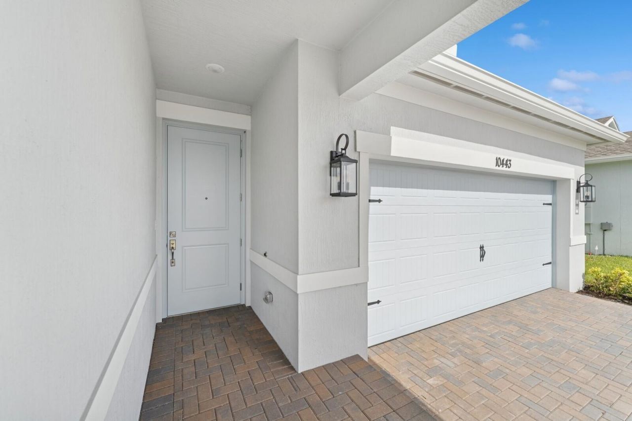 10443 NW Dreamweaver Road, Unit 8, Port Saint Lucie, FL 34987 Photo