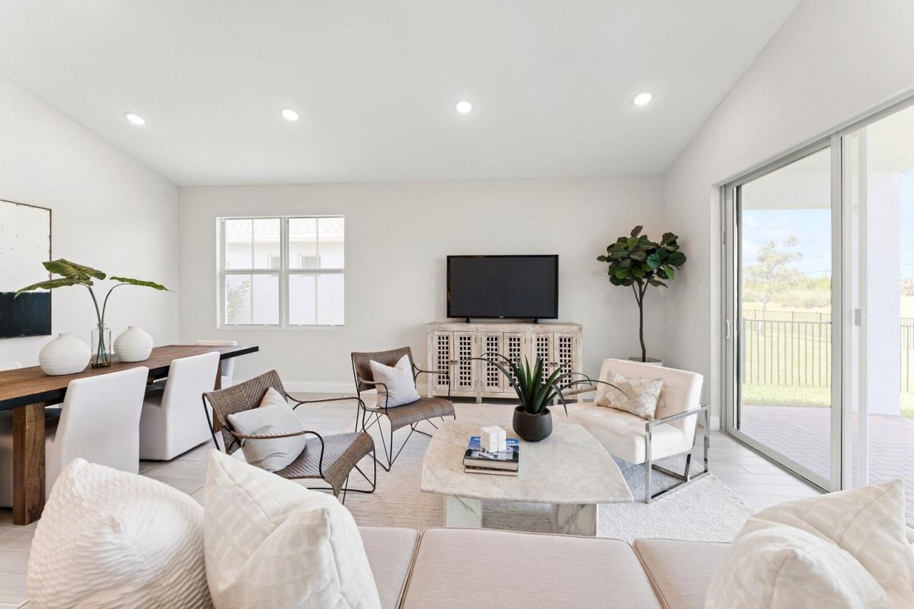 10443 NW Dreamweaver Road, Unit 8, Port Saint Lucie, FL 34987 Photo