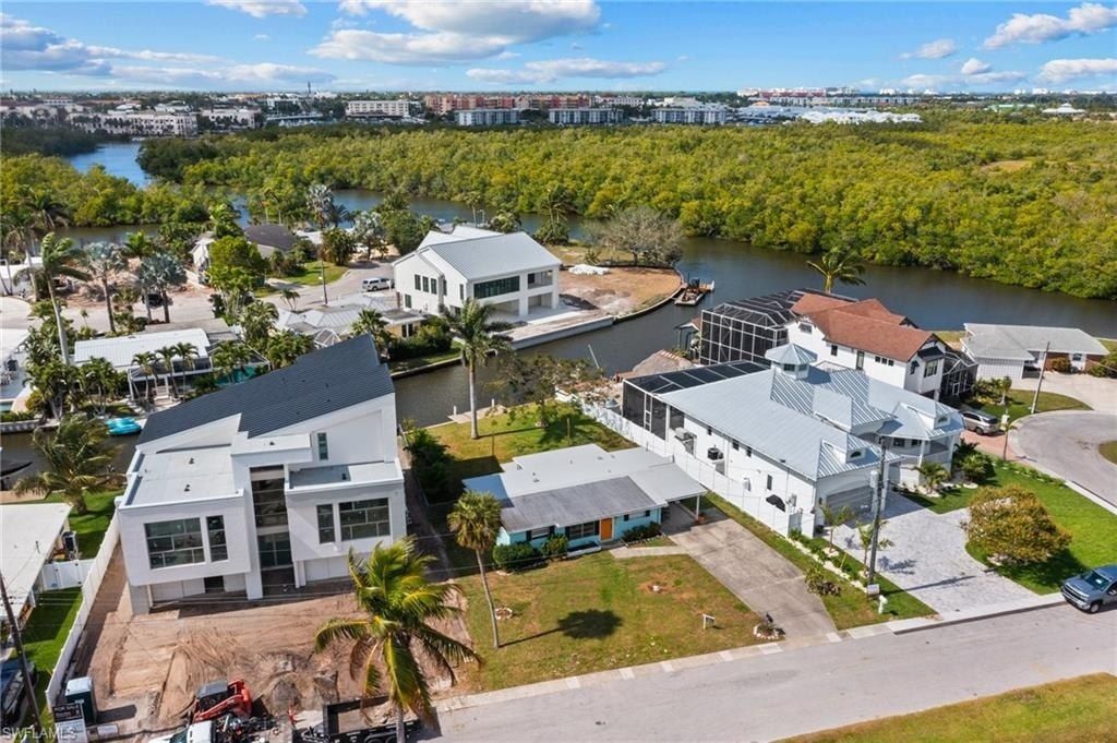 1796 Holiday Ln, Naples, FL 34104 Photo