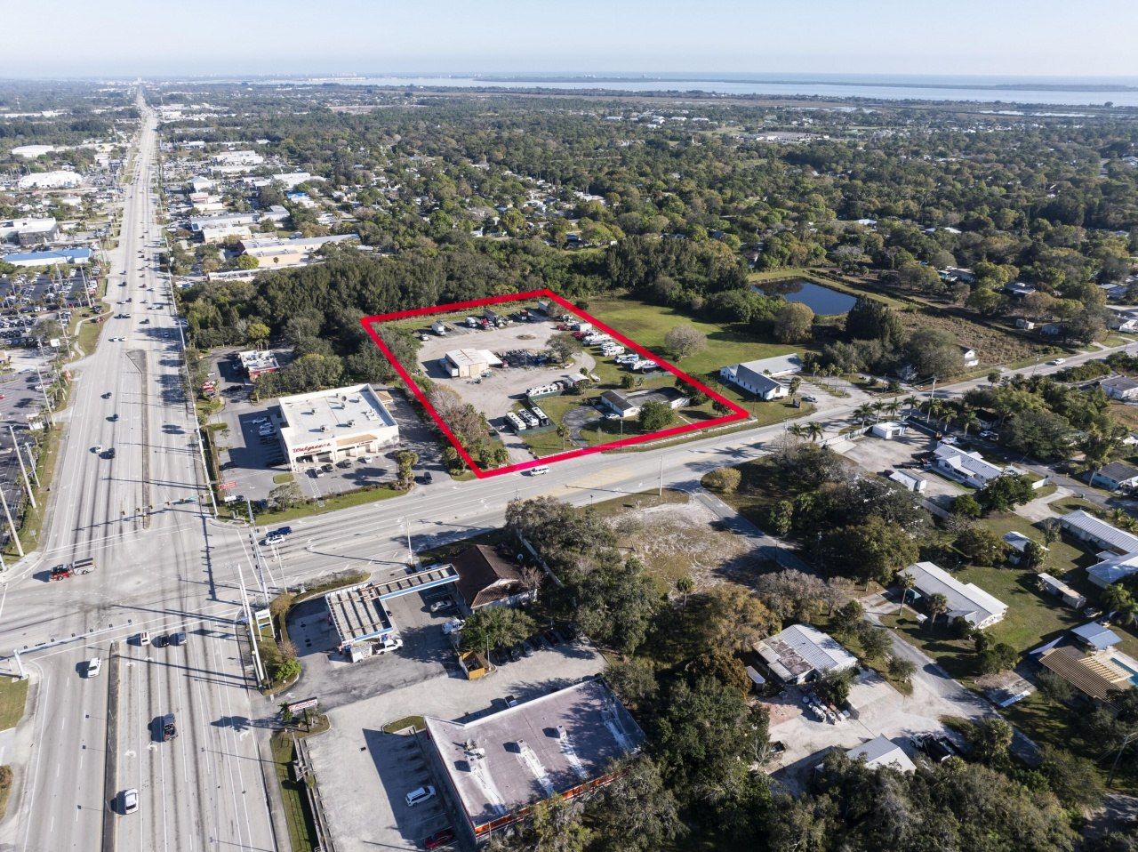 392 E Midway Road, Fort Pierce, FL 34982 Photo