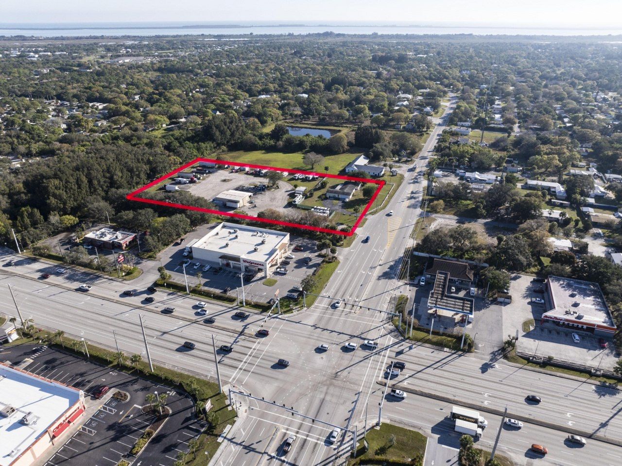 392 E Midway Road, Fort Pierce, FL 34982 Photo