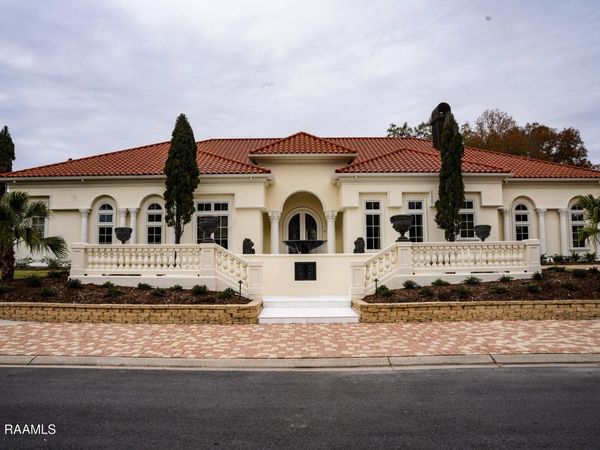 103 Riverbriar Road, Lafayette, LA 70503