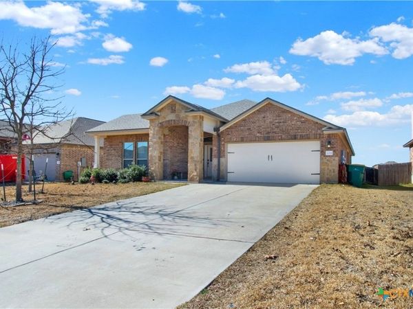 1214 Iron Glen Drive, Temple, TX 76502