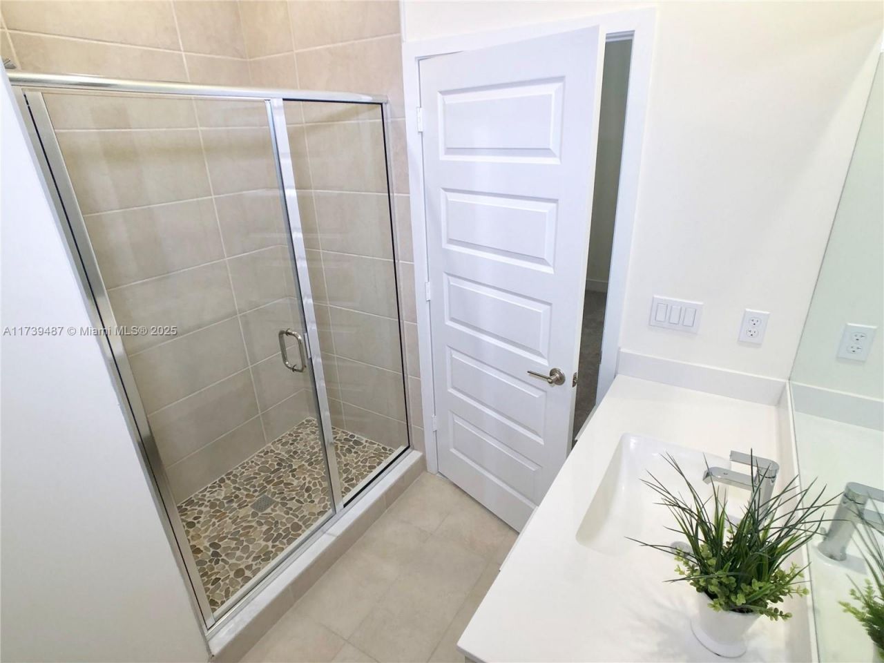 7925 NW 104th Ave, Unit 25, Doral, FL 33178 Photo