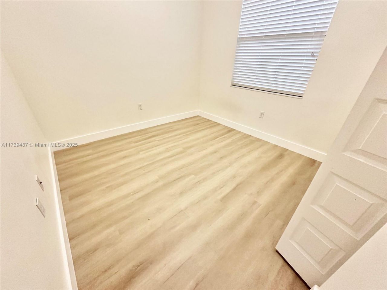 7925 NW 104th Ave, Unit 25, Doral, FL 33178 Photo