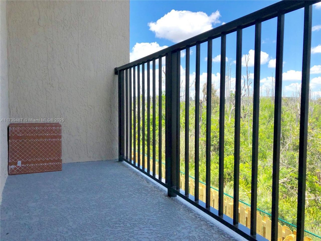 7925 NW 104th Ave, Unit 25, Doral, FL 33178 Photo