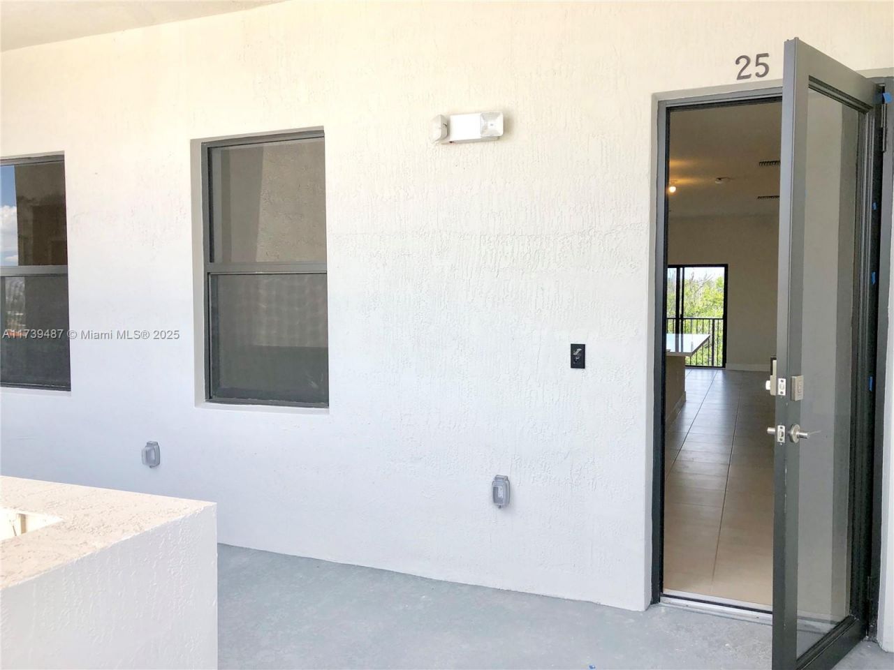 7925 NW 104th Ave, Unit 25, Doral, FL 33178 Photo