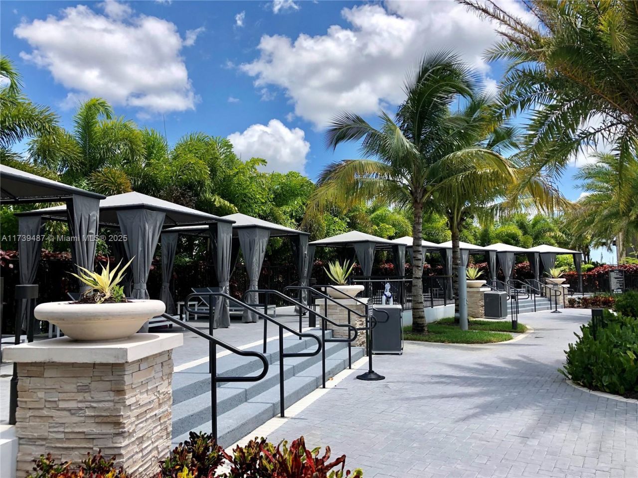 7925 NW 104th Ave, Unit 25, Doral, FL 33178 Photo