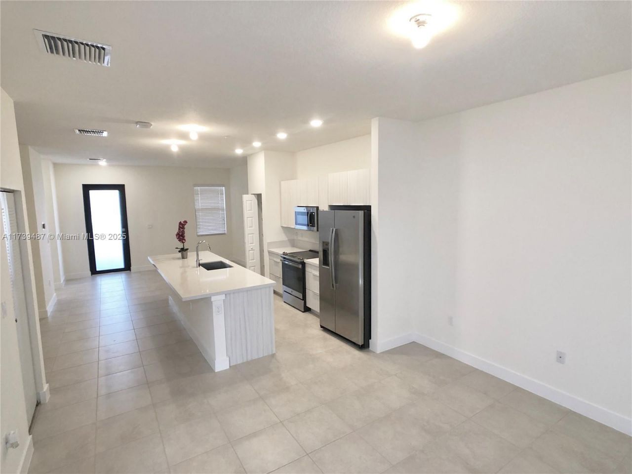 7925 NW 104th Ave, Unit 25, Doral, FL 33178 Photo