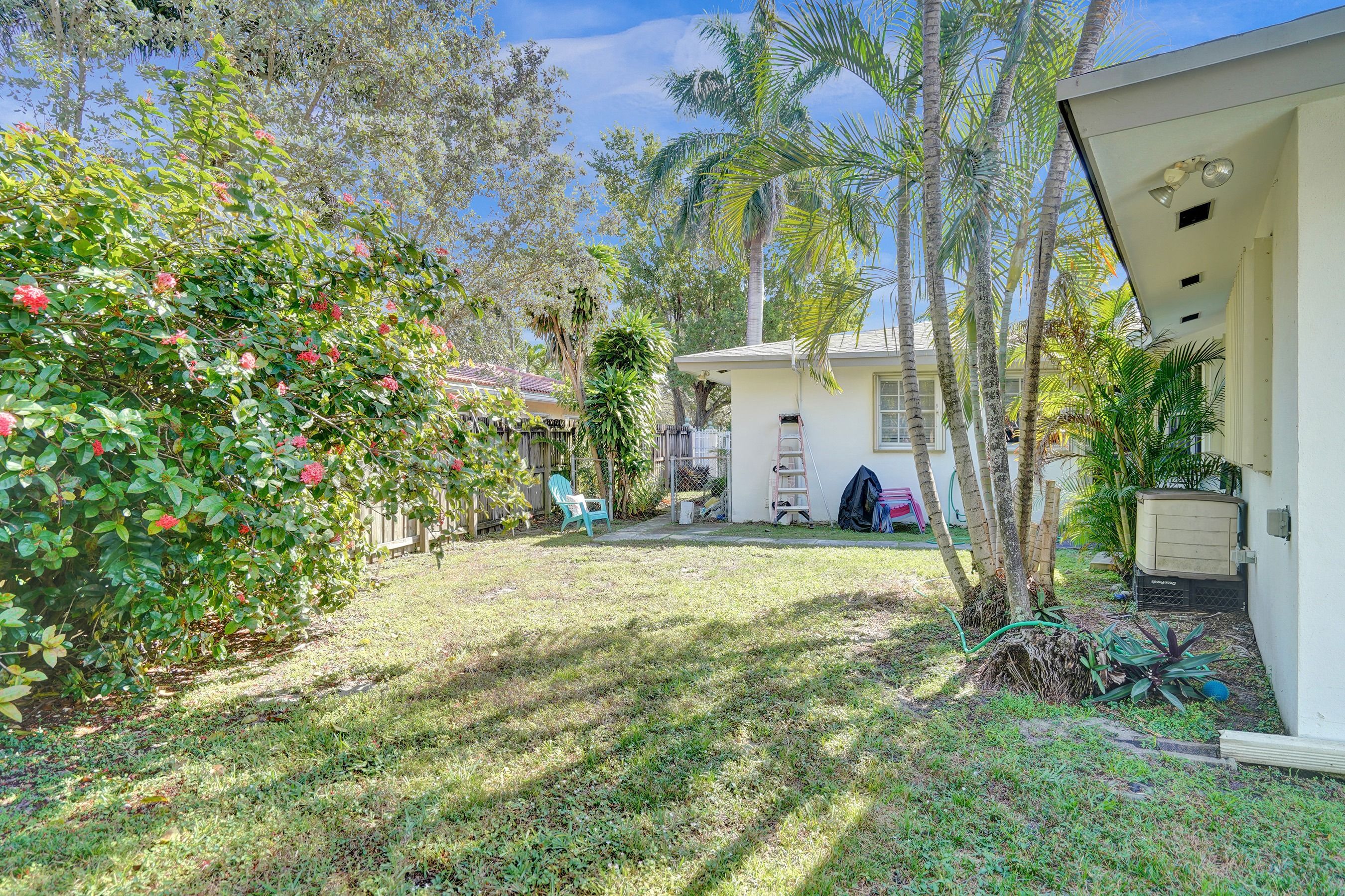 1325 Middle River Dr, Fort Lauderdale, FL 33304 Photo