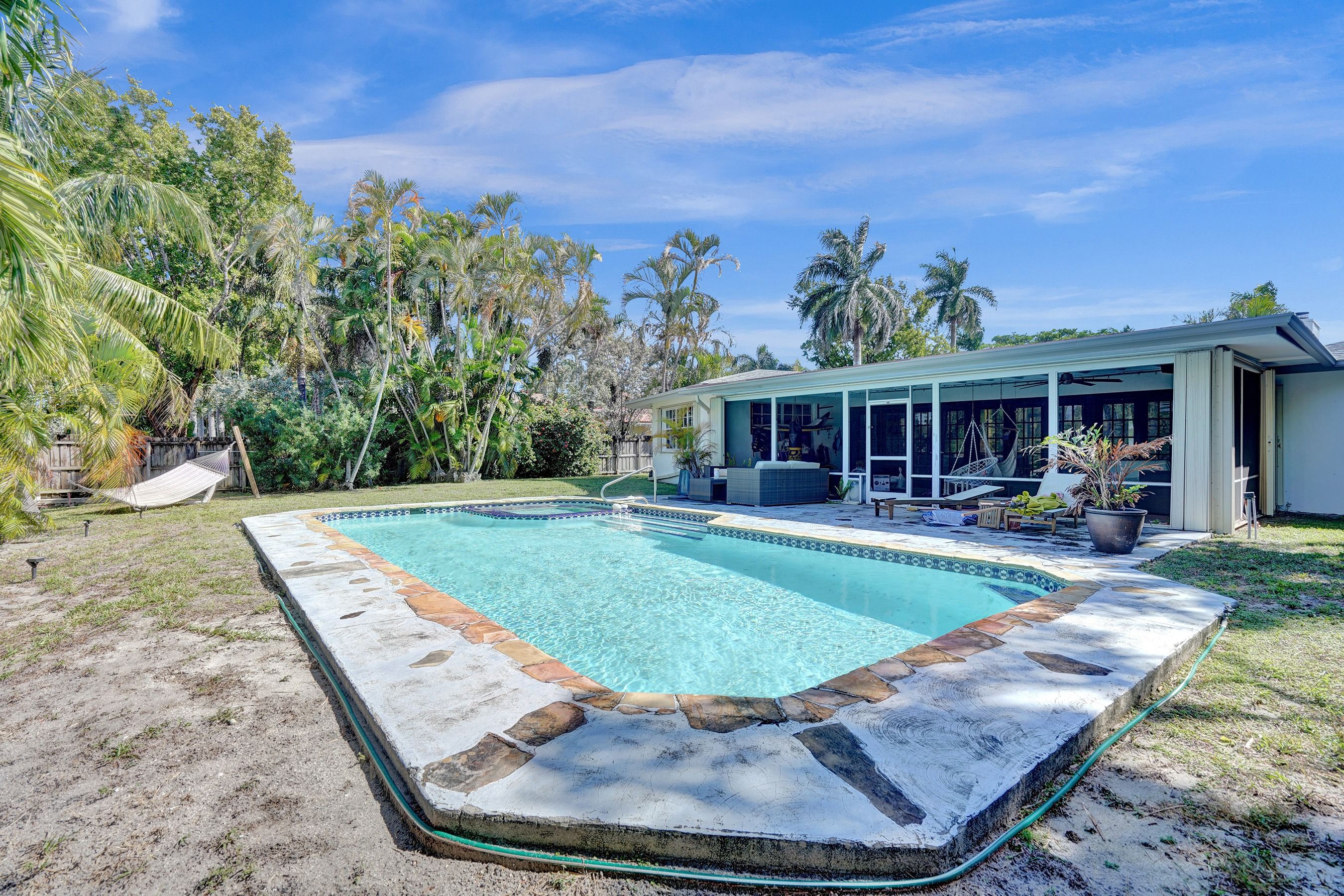 1325 Middle River Dr, Fort Lauderdale, FL 33304 Photo