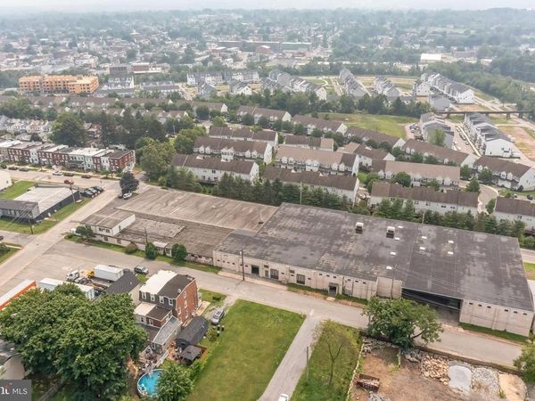 400 TAYLOR STREET, PHOENIXVILLE, PA 19460