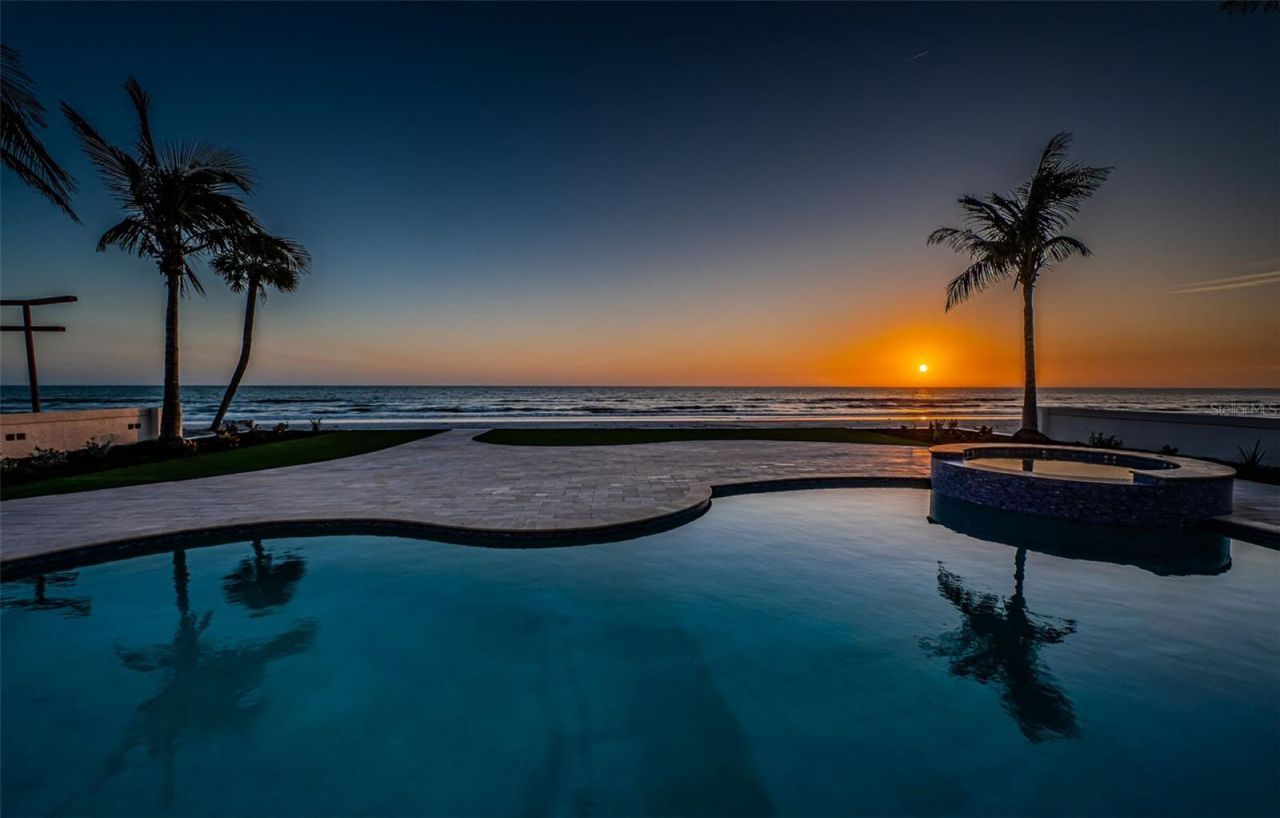 15912 Gulf Boulevard, Redington Beach, FL 33708 Photo